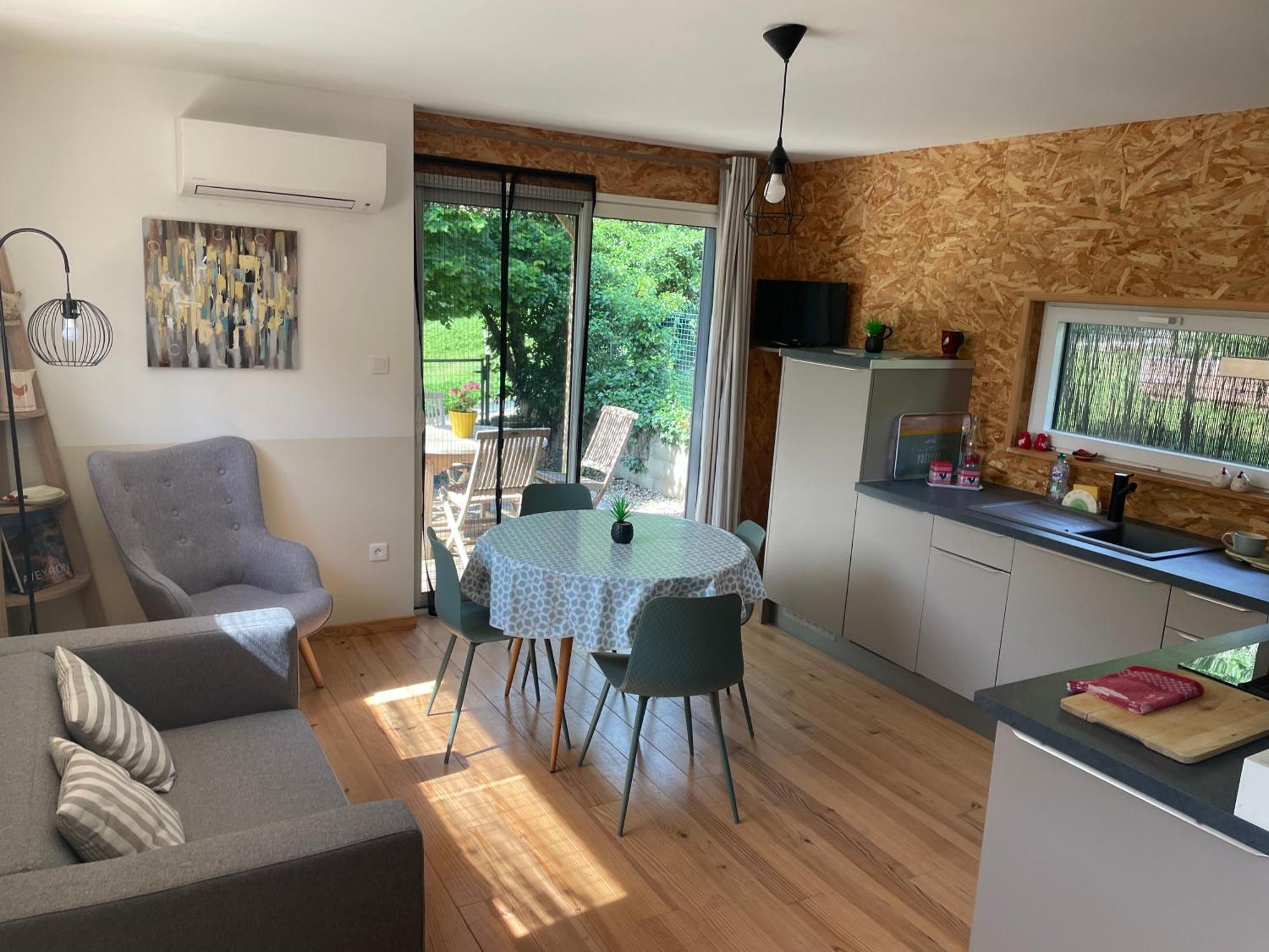 Gite Chalet Bois Bessuejouls Экстерьер фото