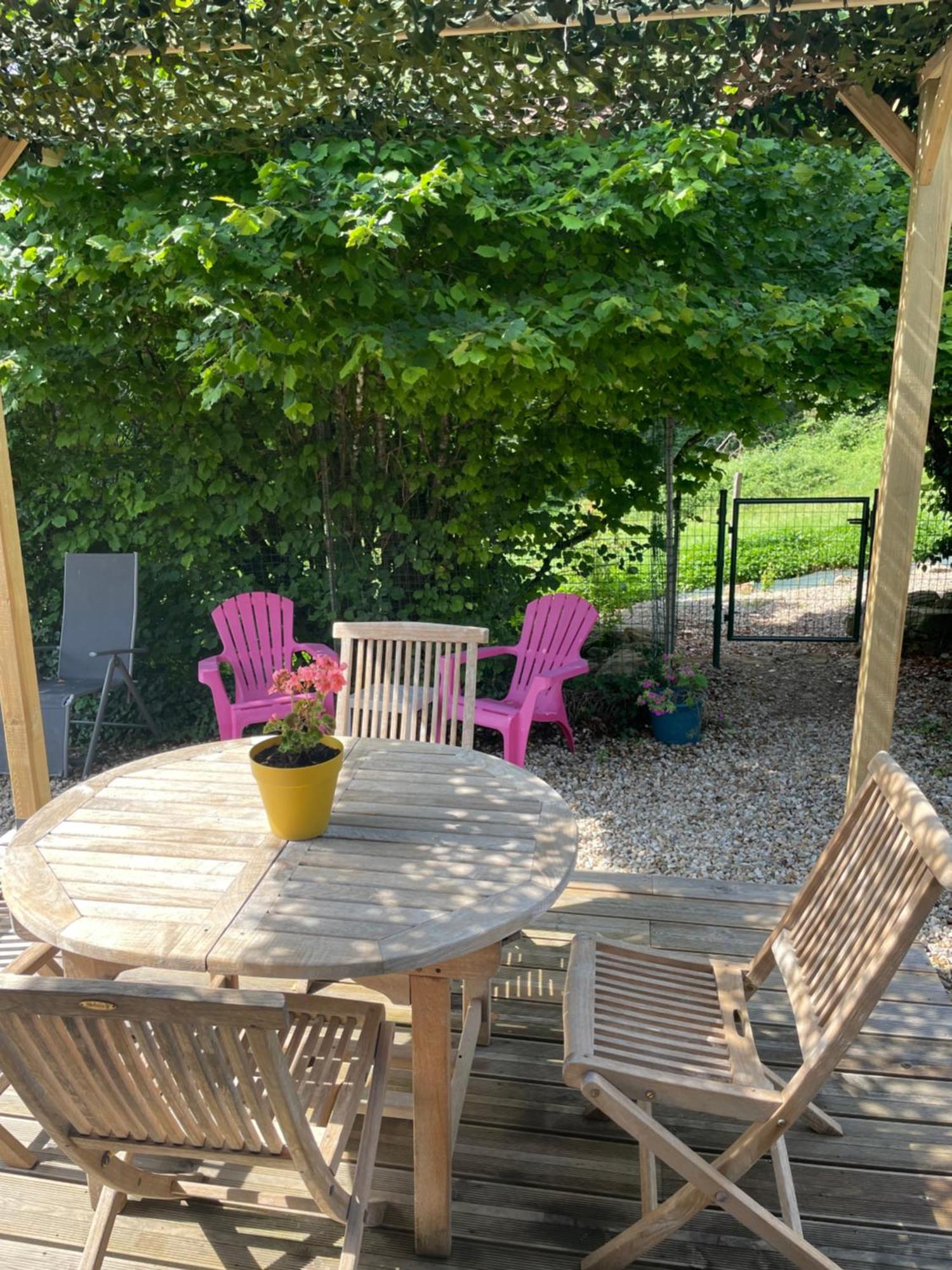 Gite Chalet Bois Bessuejouls Экстерьер фото